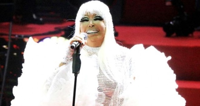 Bülent Ersoy Harbiyədə konsert verdi - foto