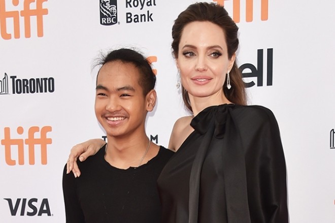 Ancelina Colinin oğlu universitetə qəbul olub