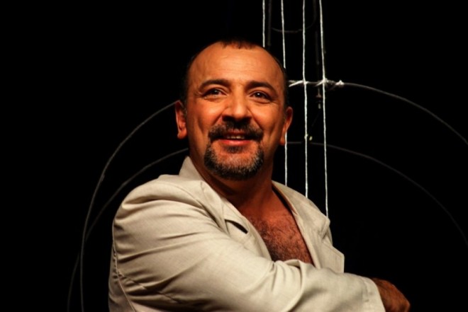 Əməkdar artist festivalda “Kontrabas”ı oynadı&nbsp;