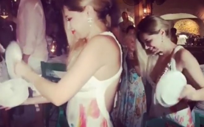 Nigar yunan restoranında qabları qırdı - video