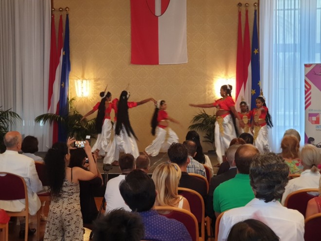 Vyanada Azərbaycan rəqsləri təqdim olundu - foto