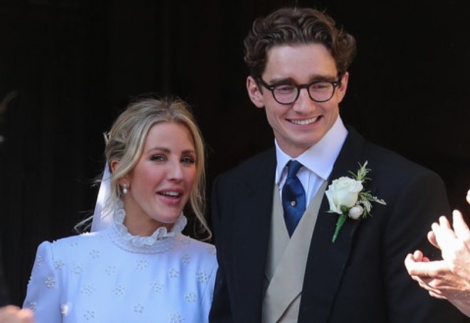 İngiltərəli müğənni evləndi - foto