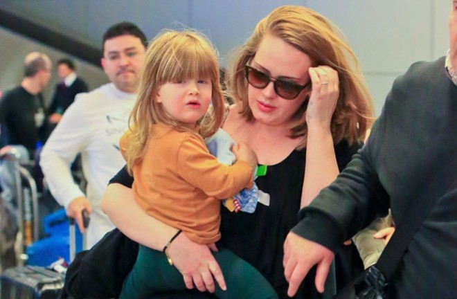 Adel boşandığı əri ilə qalmaqal yaşadı