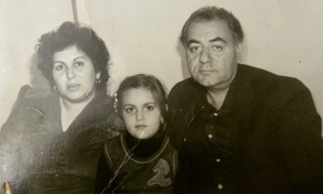 Əməkdar artist arxiv fotosunu paylaşdı