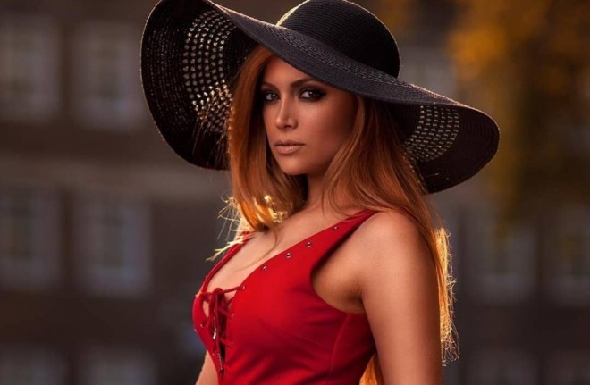 Nigar plastik əməliyyat etdirən qızları ələ saldı -&nbsp;foto