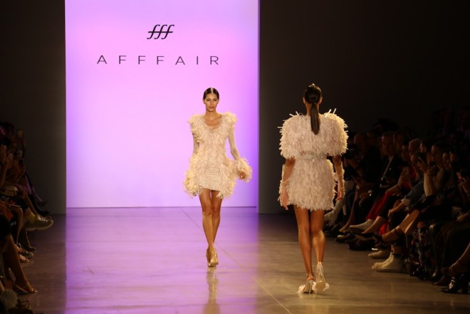 “Xarı Bülbül çiçəyi” kolleksiyası Nyu-Yorkda - foto