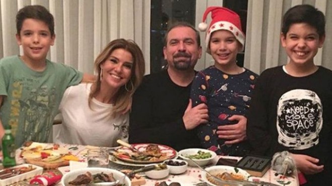 Gülbən keçmiş əri ilə görüşür