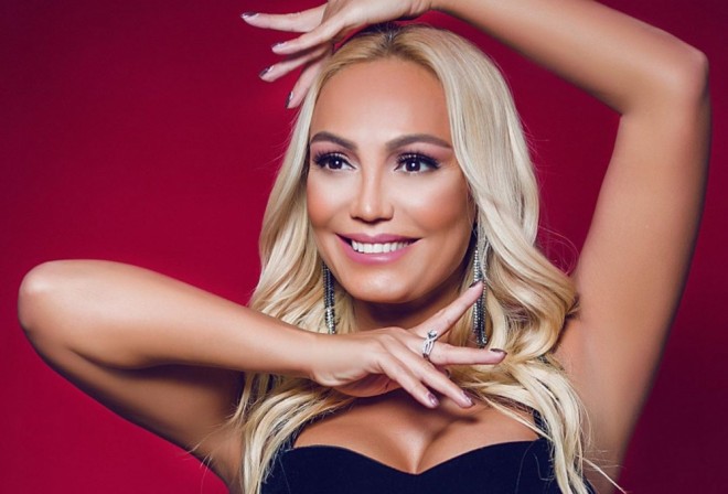 Nura Suri&nbsp;iki ildir ət yemir