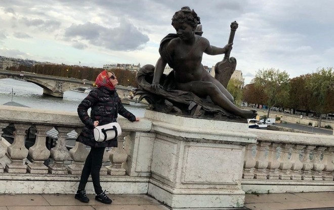 Əməkdar artist tətilini Fransada keçirdi - foto