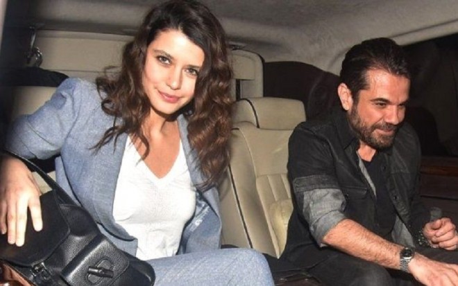 Aktrisa ilə müğənni 8 ay sonra barışdı