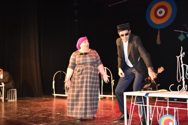 “Dəli yığıncağı”&nbsp;Tbilisidə maraqla qarşılandı - foto