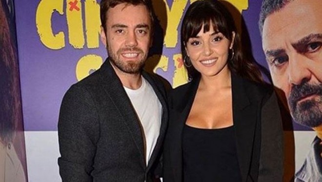 Aktrisa qalaya müğənni sevgilisi ilə qatıldı