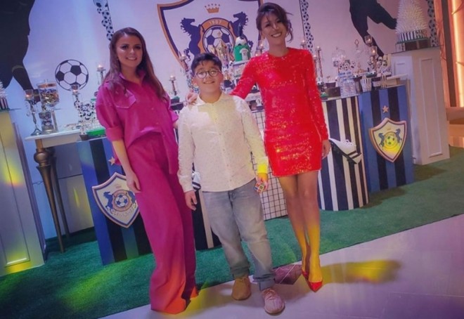 Röya fəxri ad almasını qeyd etdi - video