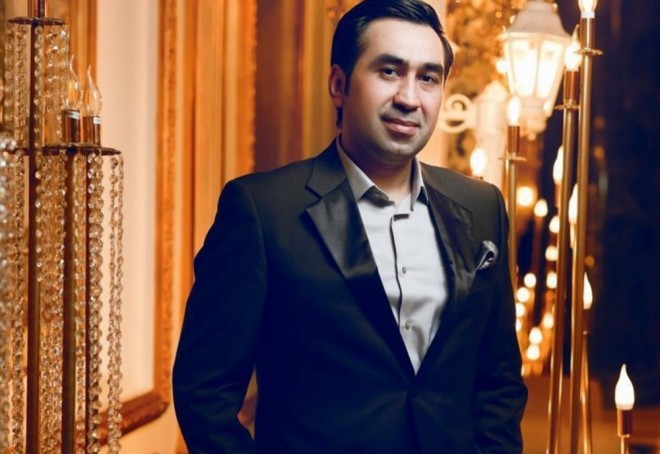 Elton Türkiyədə yaşamağa qərar verdi