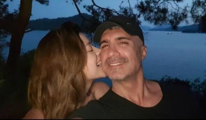 Özcan Deniz&nbsp;villasını keçmiş arvadına və oğluna verdi