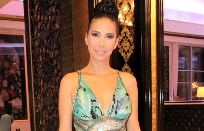 Müğənni polisə kobud davrandı