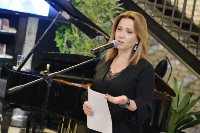 Mehriban Zəki kövrəldi - video