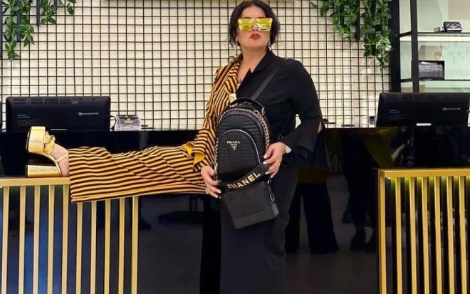 Əməkdar artistin fotosessiyası tənqid olundu&nbsp;