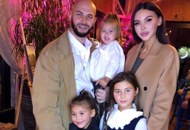 Reper 4-cü dəfə valideyn olacaq - foto