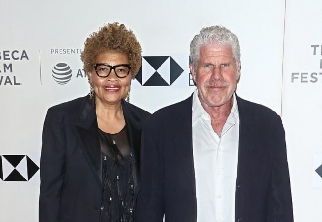 Aktyor 38 illik xanımı ilə yollarını ayırır