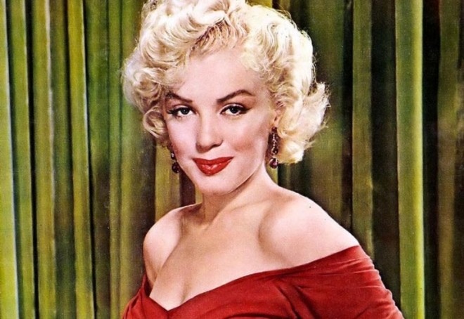 Merilin Monronun&nbsp;paltarları hərraca çıxarıldı - foto