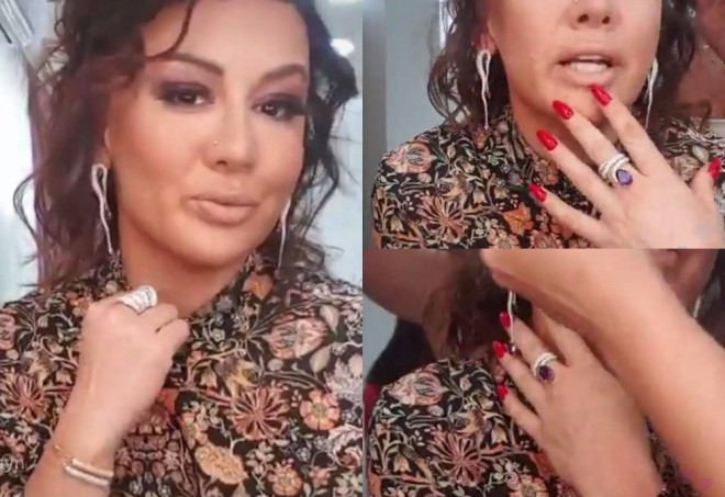 Fatimə üzüyünü və sırğasını göstərdi - foto