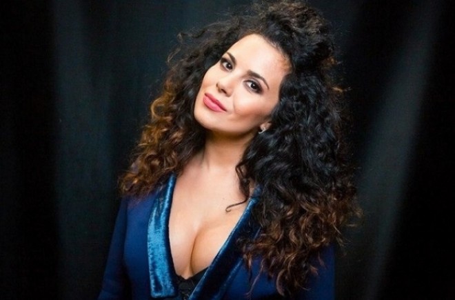 Nastya Kamenskix Meksikada dincəlir