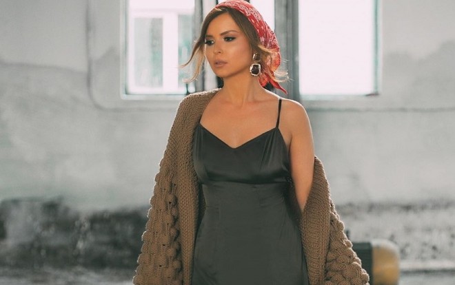 "Sənət yolunda çox çətinliklərə dözdüm" - müğənni