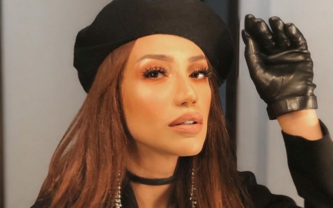 Röya sözlərindən məyus oldu və üzr istədi