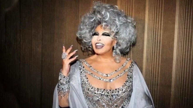 Bülənt Ərsoy bir paltarı iki dəfə geyinmir - foto&nbsp;