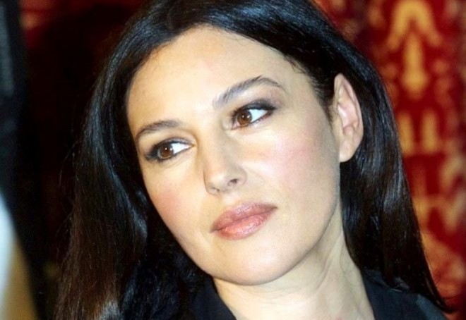 Monika Belluççi çılpaq halda - foto