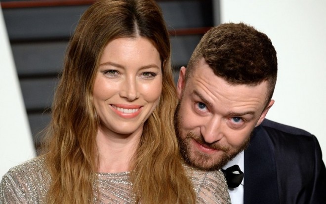 Castin 7 illik həyat yoldaşından üzr istədi - foto