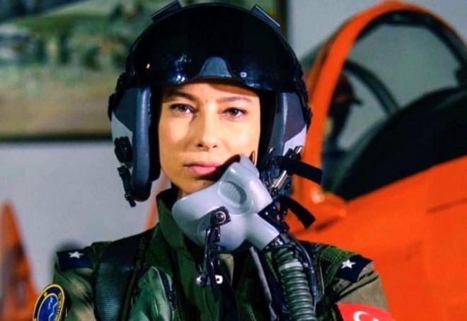 Aktrisa pərəstişkarlarını həyəcanlandırdı - foto&nbsp;