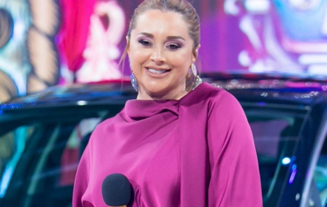 Xatirə zülm etməkdən zövq alır