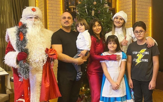 Xalq artisti ailəsi ilə olan foto+videonu paylaşdı