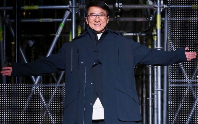 Ceki Çan podiuma çıxdı - foto