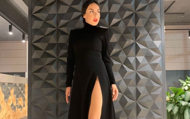 Aysel geyimi ilə müzakirə yaratdı - foto