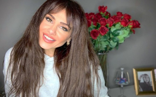 Günel İstanbuldakı evində&nbsp;şəkil çəkdirdi