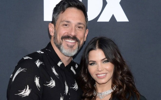 Hamilə olan aktrisa-rəqqasə nişanlandı - foto