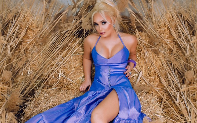 Nuranın yeni mahnısı və fotosessiyası - video