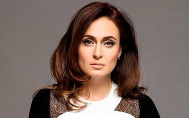 Aktrisa 130 min təzminat aldı