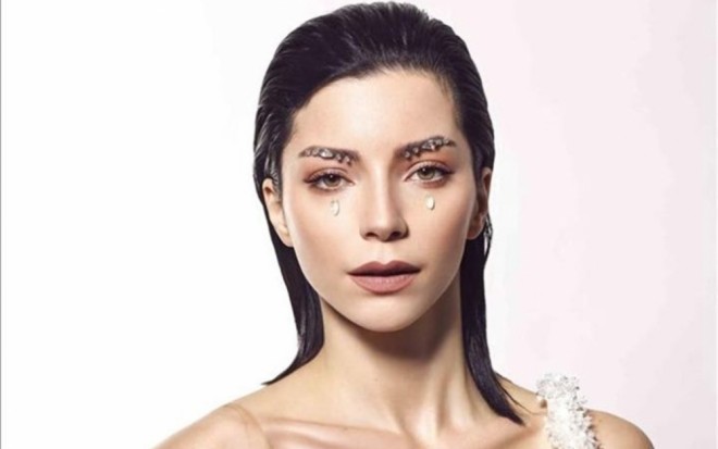 Aktrisa sevgi iddialarına cavab verdi - foto