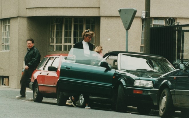 Diananın avtomobili hərraca çıxarılır - foto