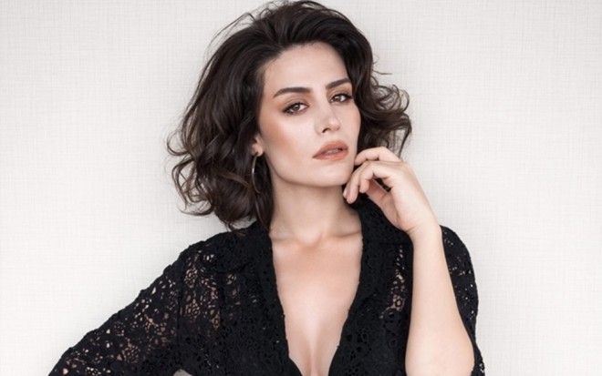 Aktrisa 3 ildən sonra qayıtdı