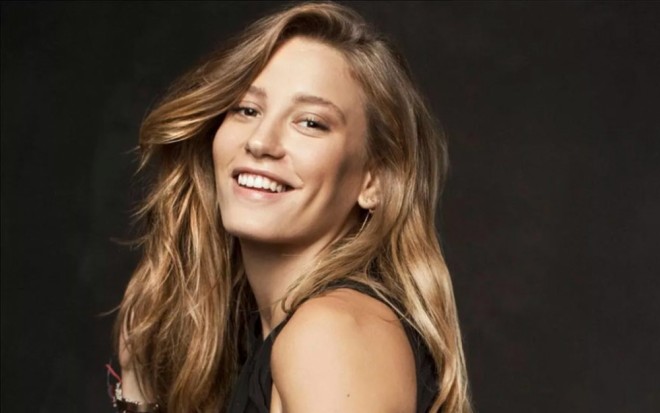 Serenay serialında rol alacaq