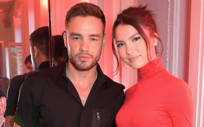 Solist gənc modeldən ayrıldı