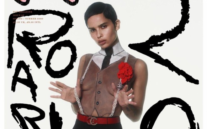 Zoi çılpaq sinəsini güllərlə örtdü - foto