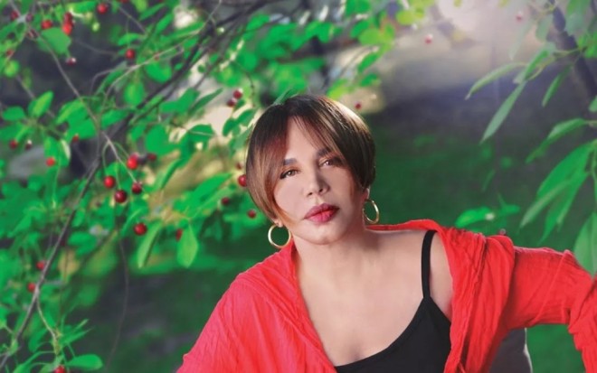 Sezen Aksu küçə heyvanlarını unutmadı