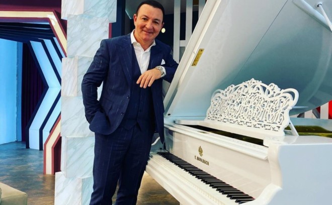 Vasif karantin günlərini anasının yanında keçirir