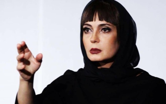 "Dodaqlarımızda gülüş gəzdirək" - Əməkdar artist